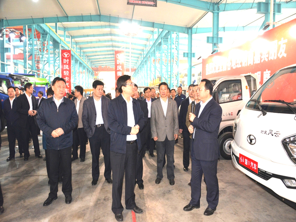 市新旧动能转换重大项目推进会拉斯维加斯9888集团科普教育基地举行观摩